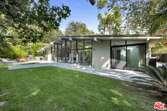 Building Photo - 30611 Las Estrellas Dr