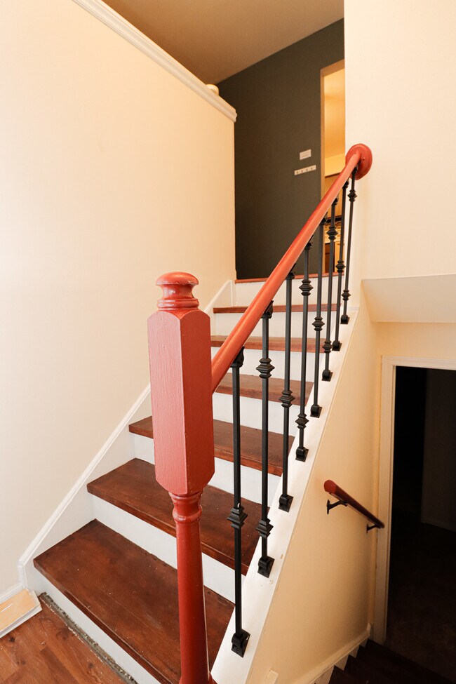 Building Photo - 500 Westwood Ave