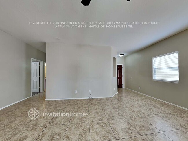 Foto del edificio - 2310 N 92nd Dr