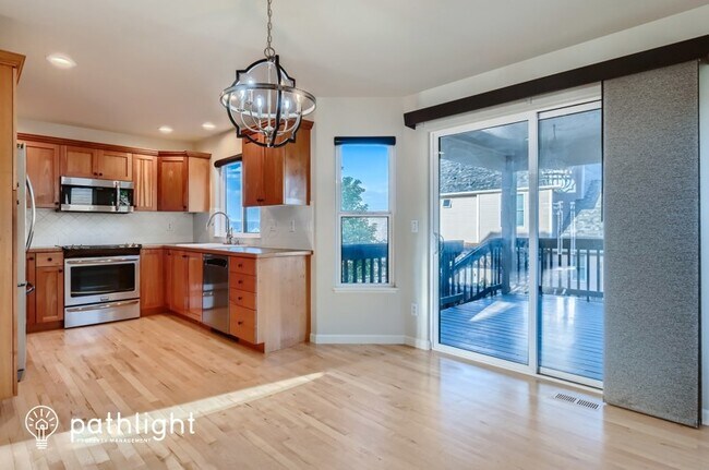 Foto del edificio - 330 53rd Ave Ct