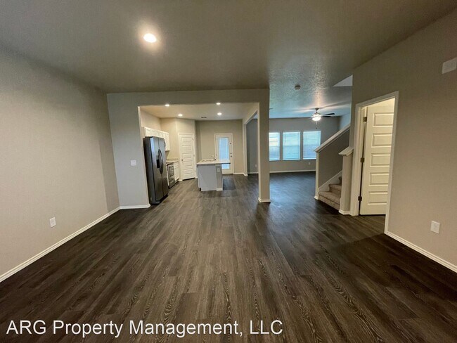 Foto del edificio - 4 br, 2.5 bath House - 13018 Candace Way