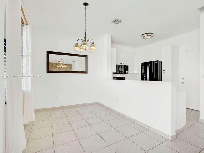 Building Photo - 15455 NW 12th Ct