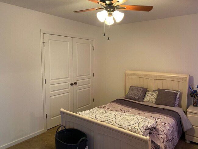 Foto del edificio - Welcome home to this beautiful 4-bedroom h...