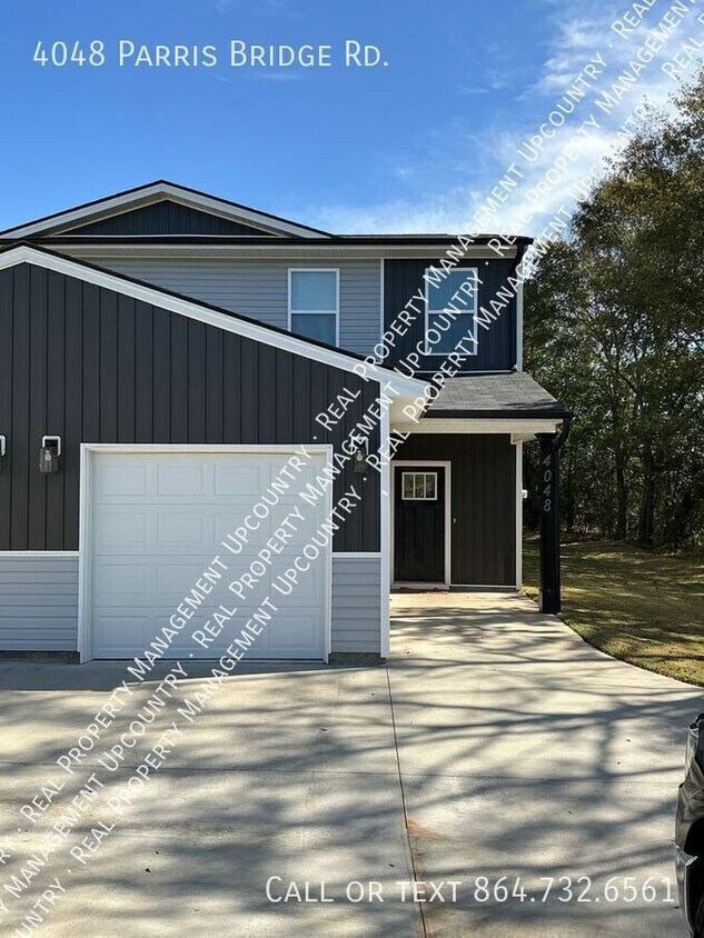 Foto principal - 4048 Parris Bridge Rd