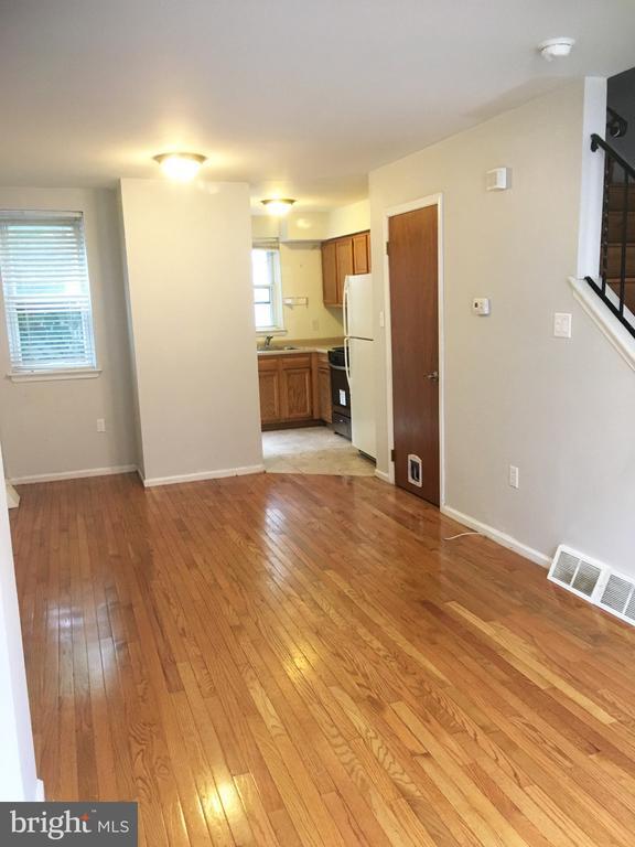 Foto del edificio - 1236 N Newkirk St
