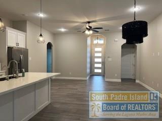 Building Photo - 12 Pebble Beach