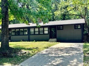 Building Photo - 1649 E Hammond St