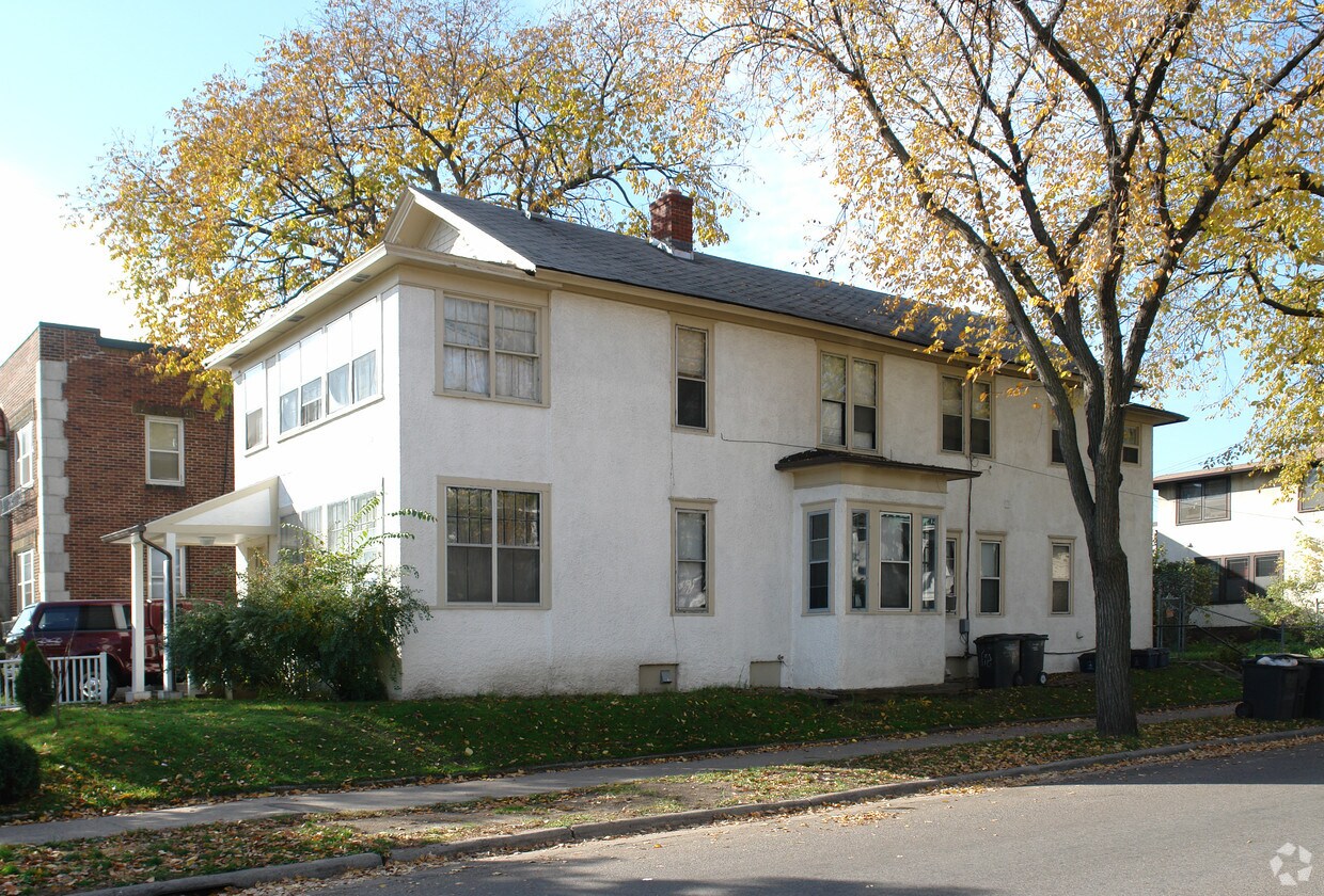 Primary Photo - 2700 S Blaisdell Ave