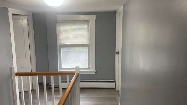 Foto del edificio - 23 Hartford Ave S