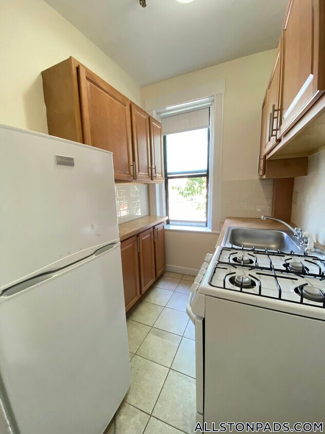 Foto principal - 1156 Commonwealth Ave