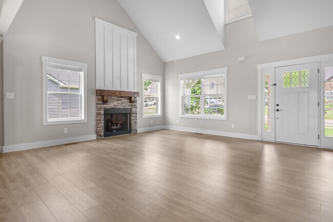 Foto del edificio - 1314 Highgrove Ln