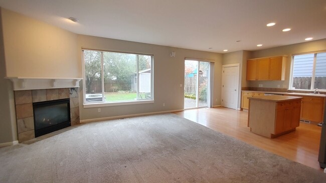 Building Photo - This Great 3 Bedroom 2.5 Bath Home in Tiga...
