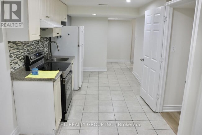 Building Photo - 38 Audrelane Ct