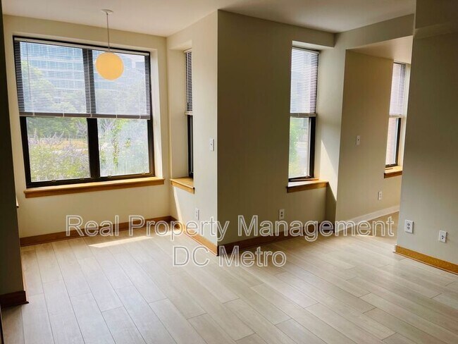 Photo - 3 Washington Cir NW Apartment