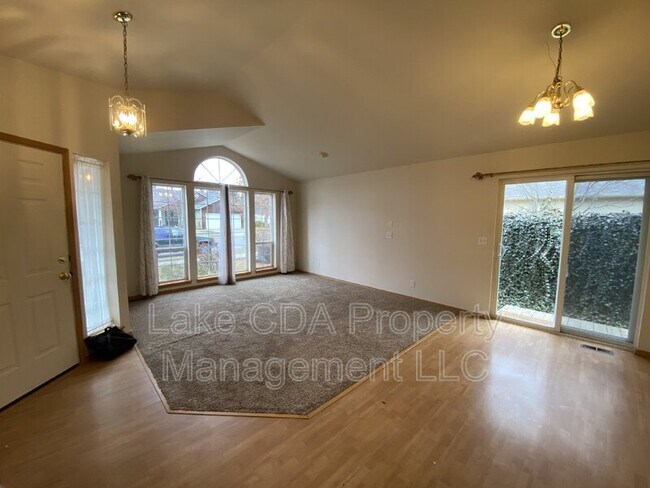 Foto del edificio - 1620 West Canfield Avenue