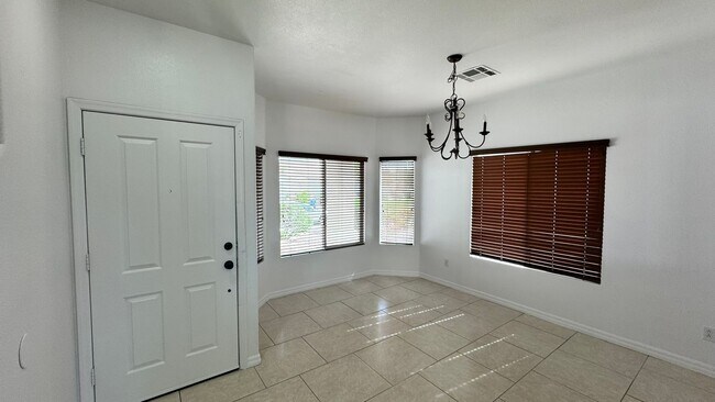 Building Photo - Executive Style 3 bedroom home