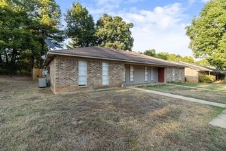 Building Photo - 309 Blake Dr