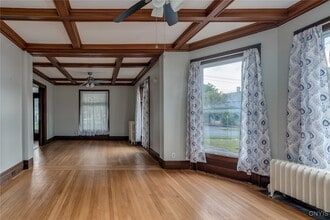 Building Photo - 121 Haley St