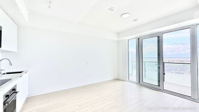 Building Photo - 15 Skyridge Dr