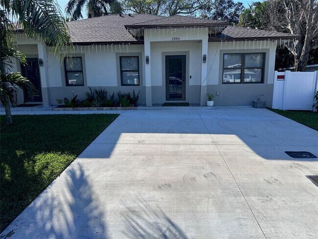 Foto del edificio - 2886 SW 17th St