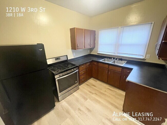 Foto del edificio - 1210 W 3rd St