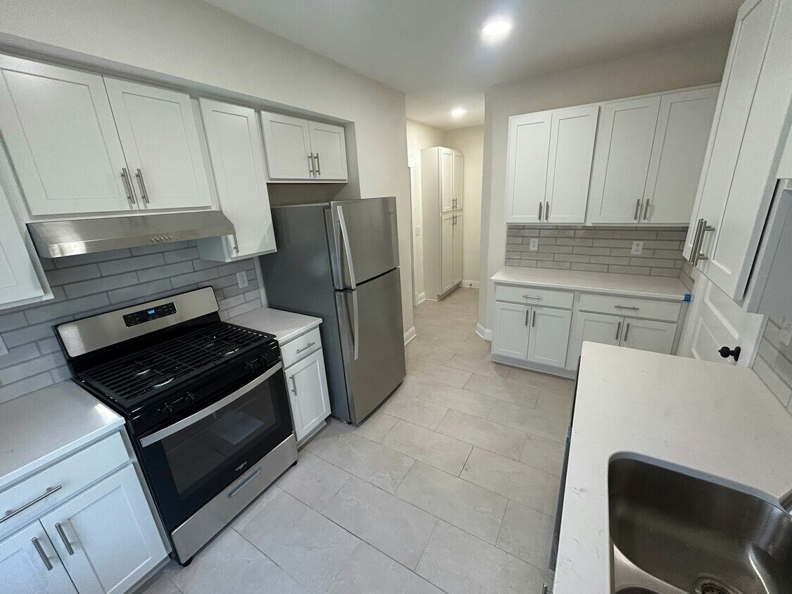 Foto principal - 3204 N Humboldt Blvd