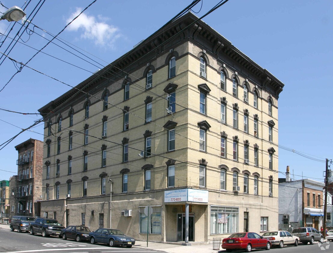 Building Photo - 2401 Central Ave