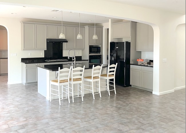Building Photo - 10449 Hunters Ridge Pl