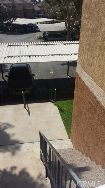 Foto del edificio - 10655 Lemon Ave