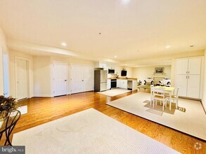 Building Photo - 13805 Leaman Farm Rd