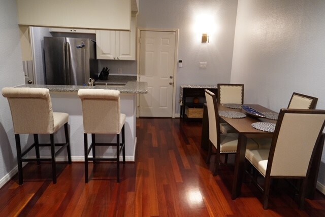 Dinning Room & Breakfast Bar - 7350 Kirby Dr