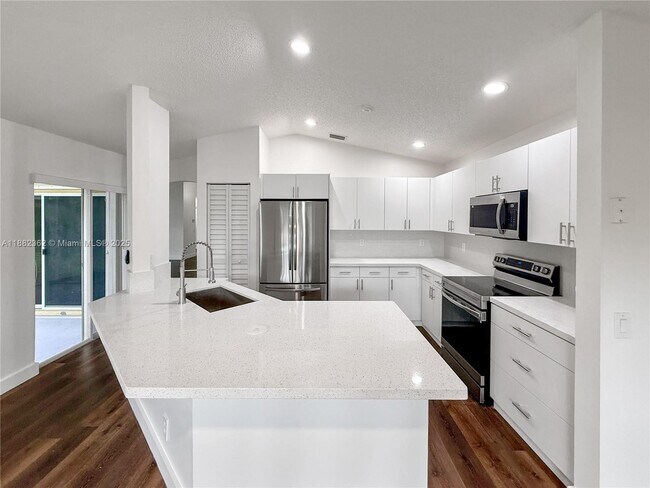 Foto del edificio - 611 Carrington Ln