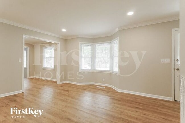 Building Photo - 309 Shenandoah Dr