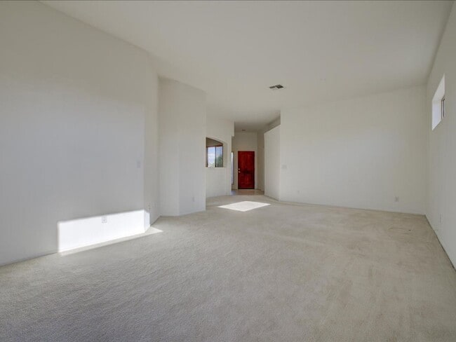 Foto del edificio - Tanque Verde Location 3bd/2ba Home!!