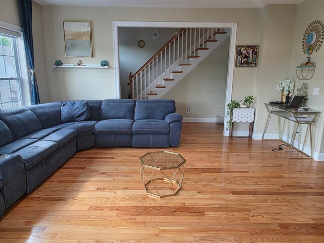 Foto del edificio - 304 Hunting Hill Dr