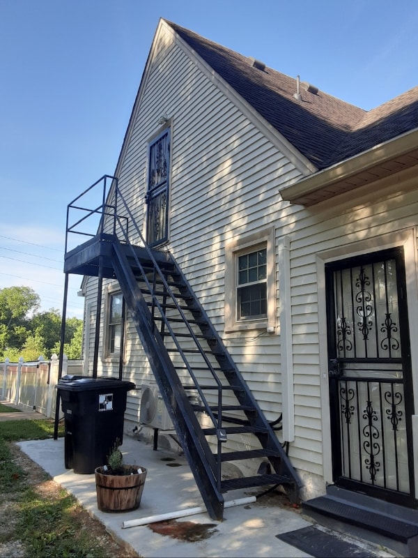 Building Photo - 506 Pickens Ln