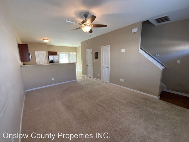 Building Photo - 2 br, 2.5 bath House - 508 Oyster Rock Lane