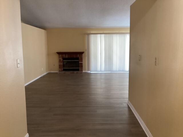 Building Photo - 4660 Grandview Dr