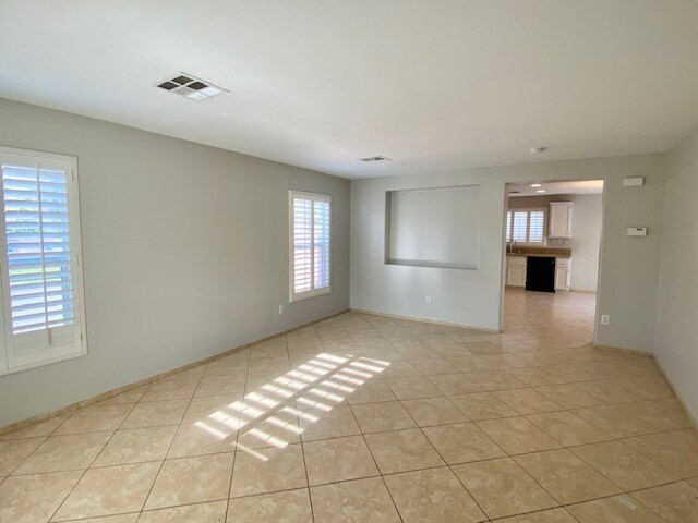 Building Photo - 8048 Windmill Villa St