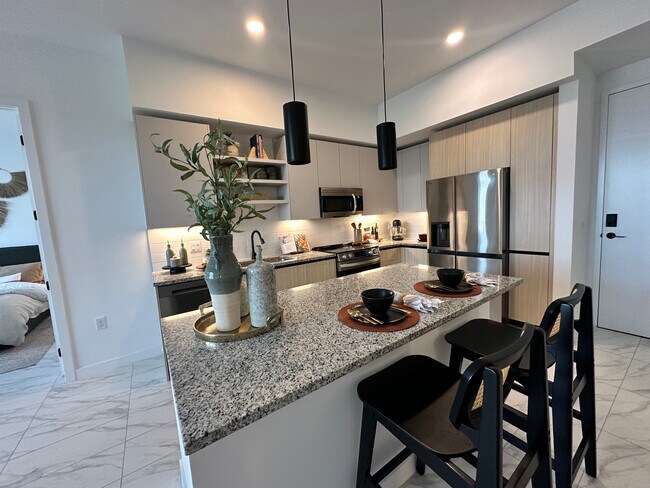 Building Photo - 16900 NE 23rd Ave