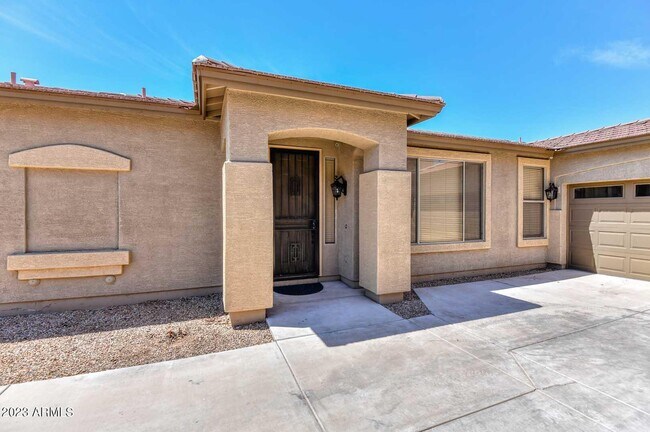 Foto del edificio - 34718 N 25th Ln