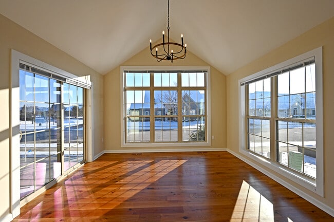 Building Photo - 1617 Belmont Ln