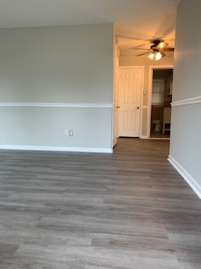 Building Photo - 340 Stiemley Avenue Unit A