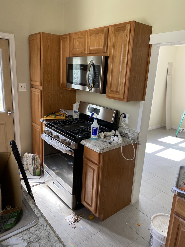 Foto del edificio - 208 W Adams Ave