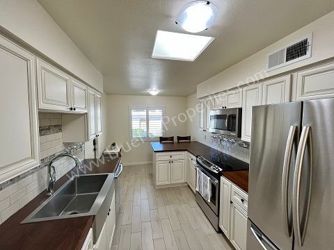 Building Photo - 2 Bedroom, 1 Bathroom Condo in Central Tucson