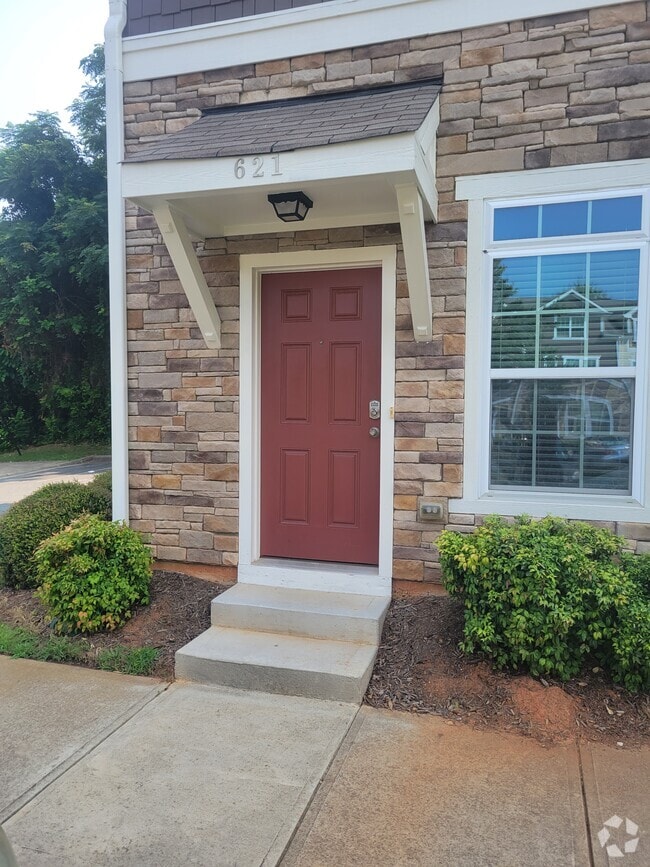 Building Photo - 621 Centennial View Ln