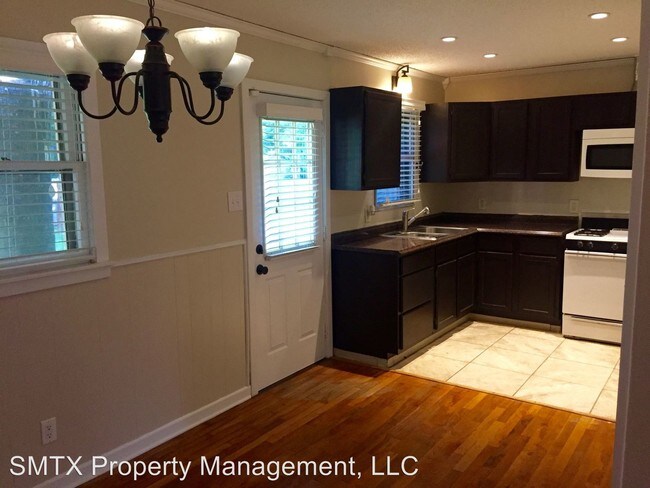 Building Photo - 3 br, 1 bath House - 303 Smith Ln