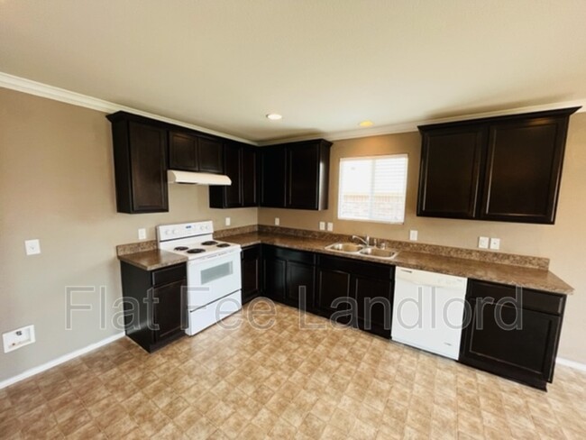 Building Photo - 3018 Pinyon Pl