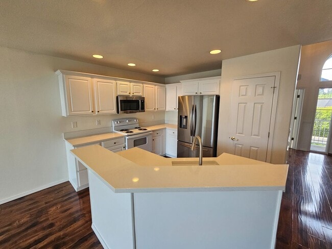 Building Photo - 306 Crystal Springs Ln N