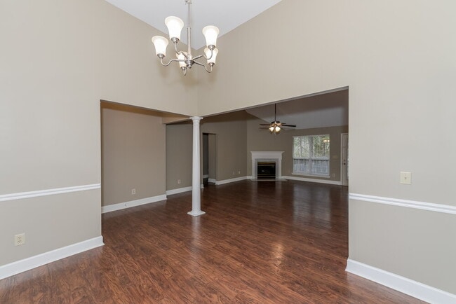 Building Photo - 1009 Nighthawk Ln